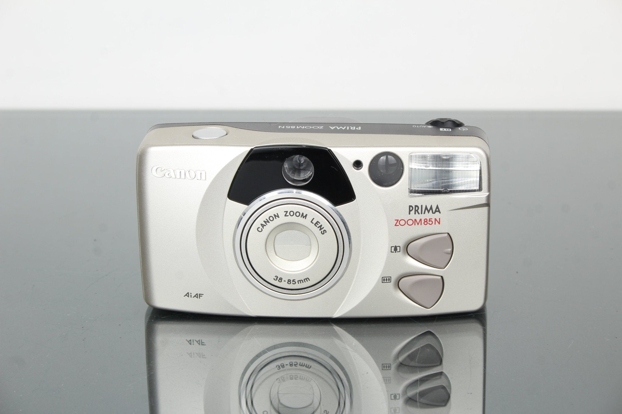 Canon Prima Zoom85N Review: The 35mm Zoom Compact Worth Revisiting