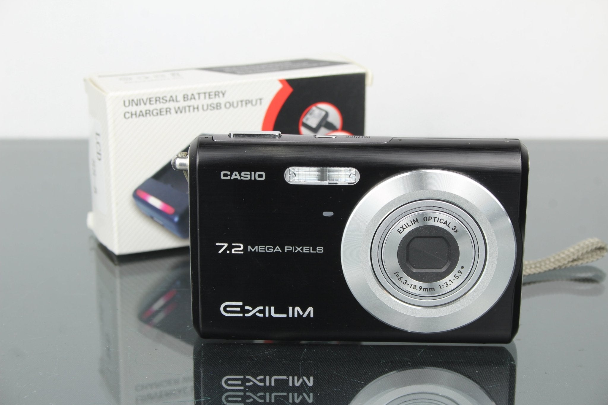Casio Exilim EX-Z11: Compact Classic for Creative Play – Dutch|Thrift