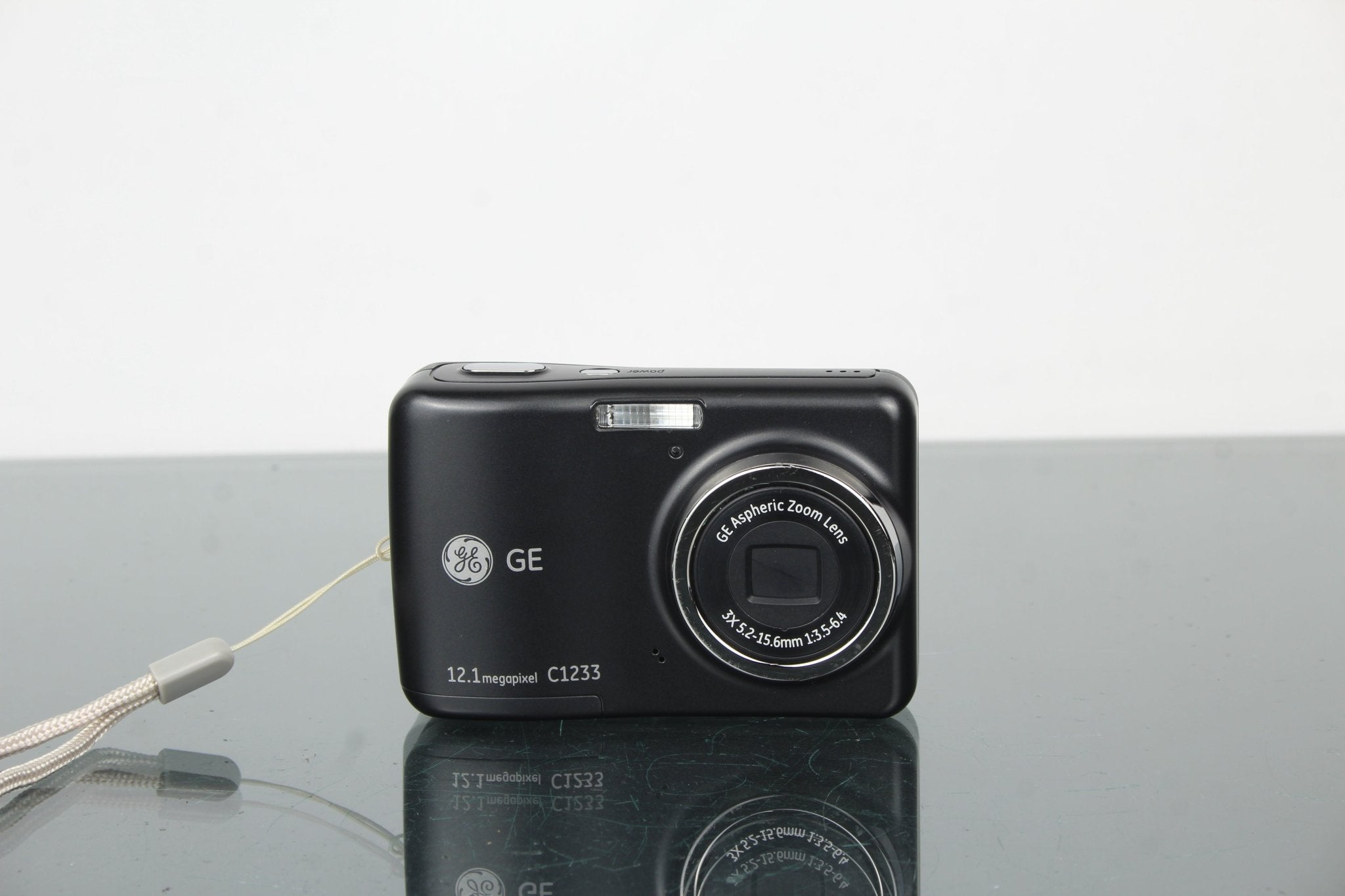 Exploring the GE Digital Camera C1233: A 2025 Guide – Dutch|Thrift