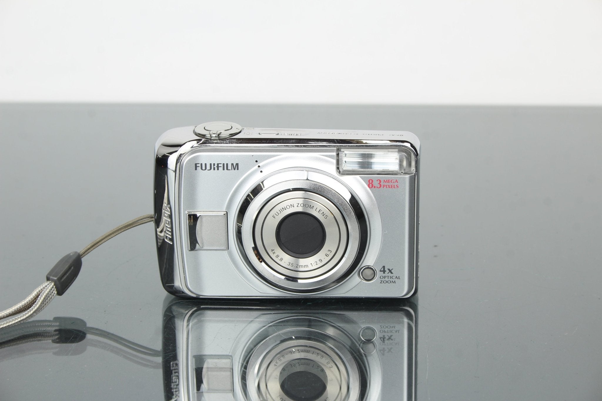 Fujifilm FinePix A820 Review & Creative Reuse Guide 2025 – Dutch