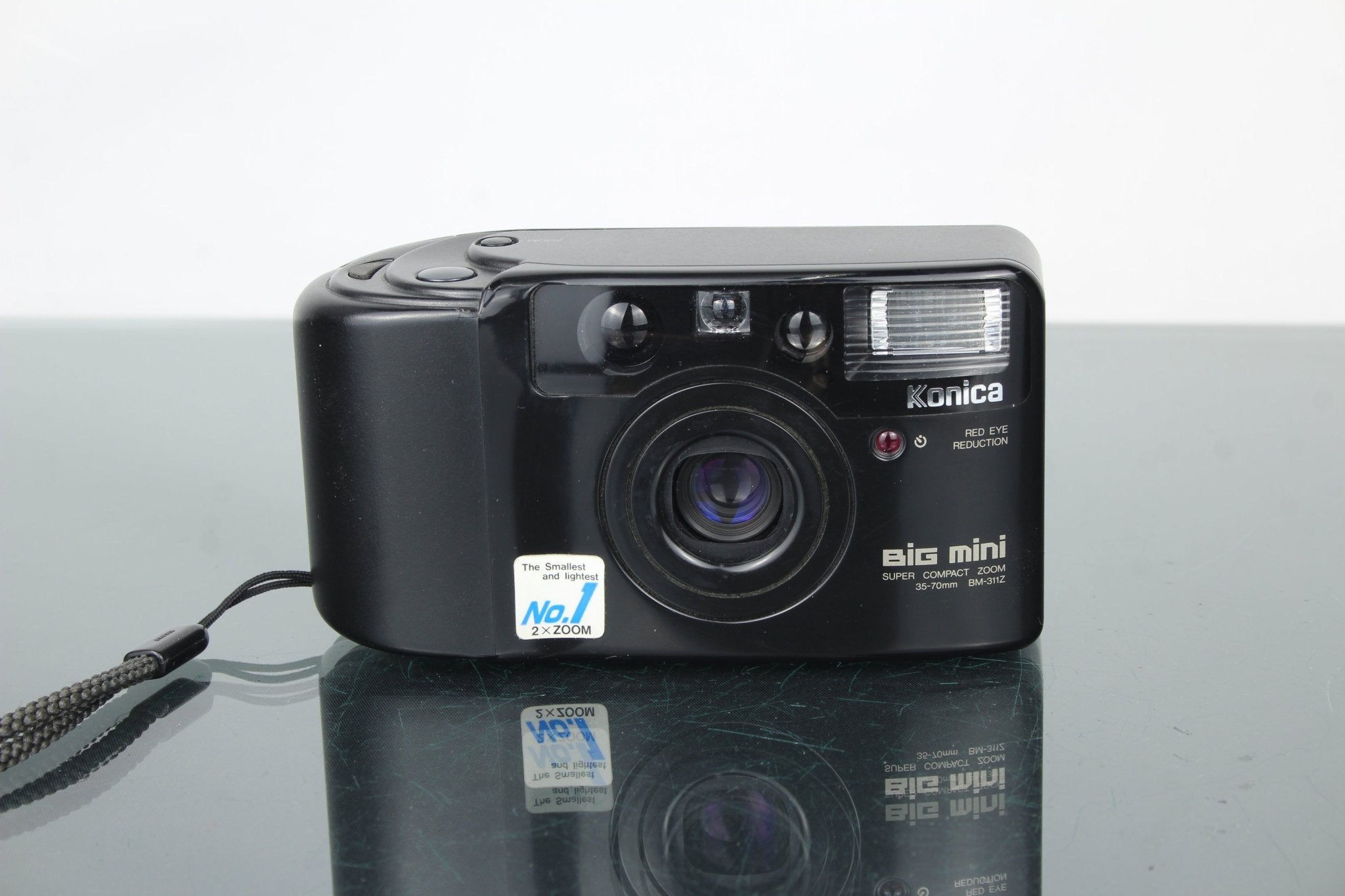Reseña de la Konica Big Mini BM-311Z: Clásico compacto de zoom
