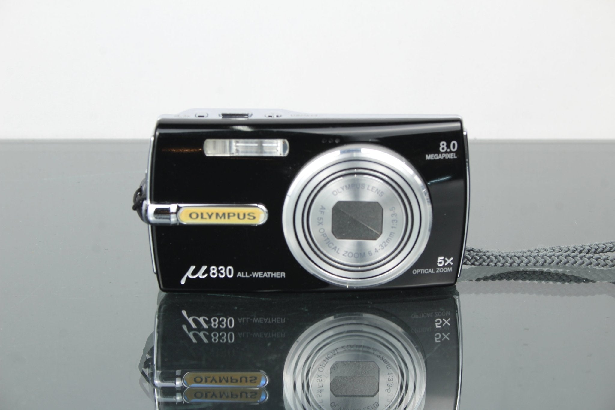 Olympus µ (Mju) 8030 Review – Retro Digital Compact Inspiration