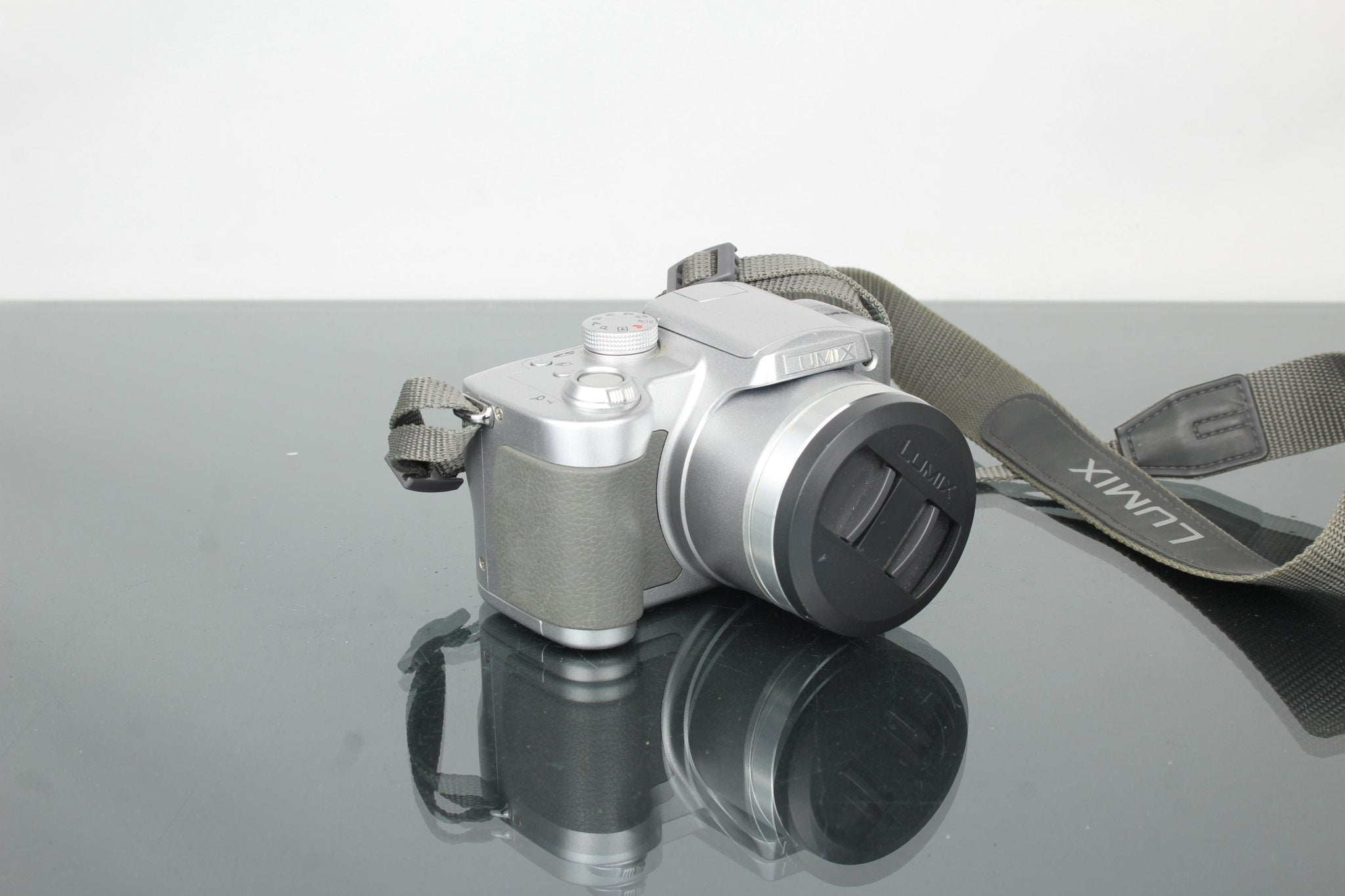 Panasonic Lumix DMC-Z5 Review and Creative Guide for 2025 – Dutch