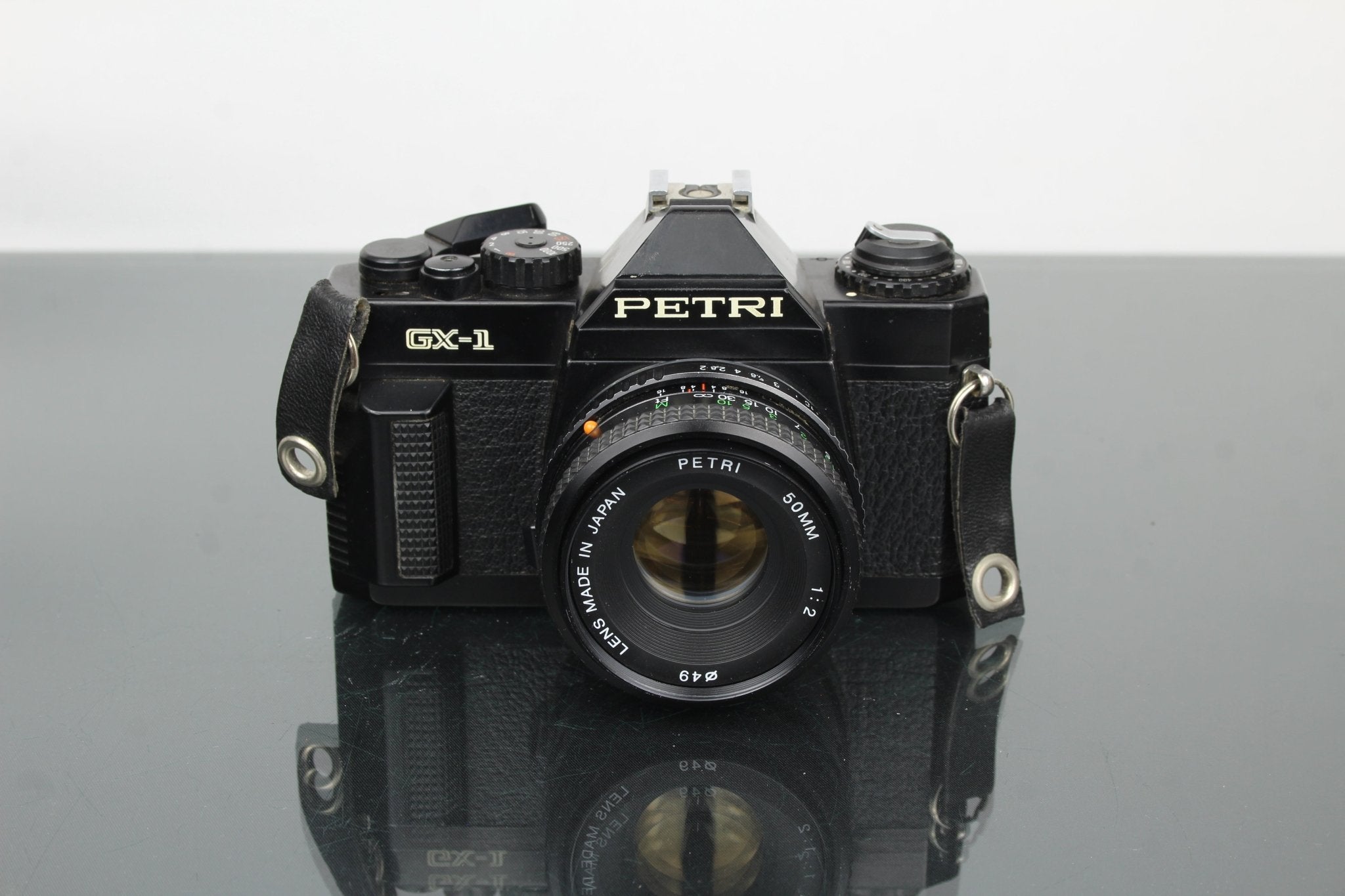 Petri GX-1 Film Camera Review & 50mm f/2 Lens Guide – Dutch|Thrift