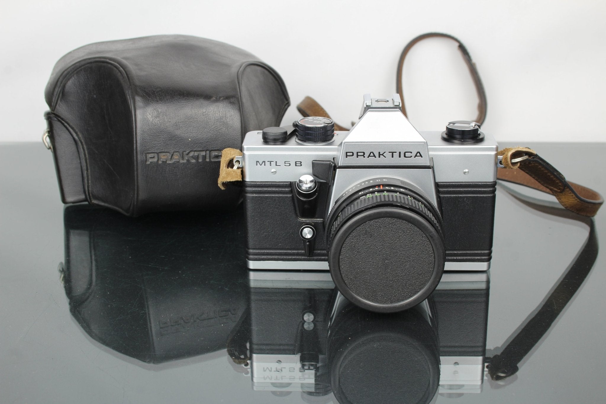 Praktica MTL 5 B Review: Vintage 35mm SLR With Pentacon 50mm