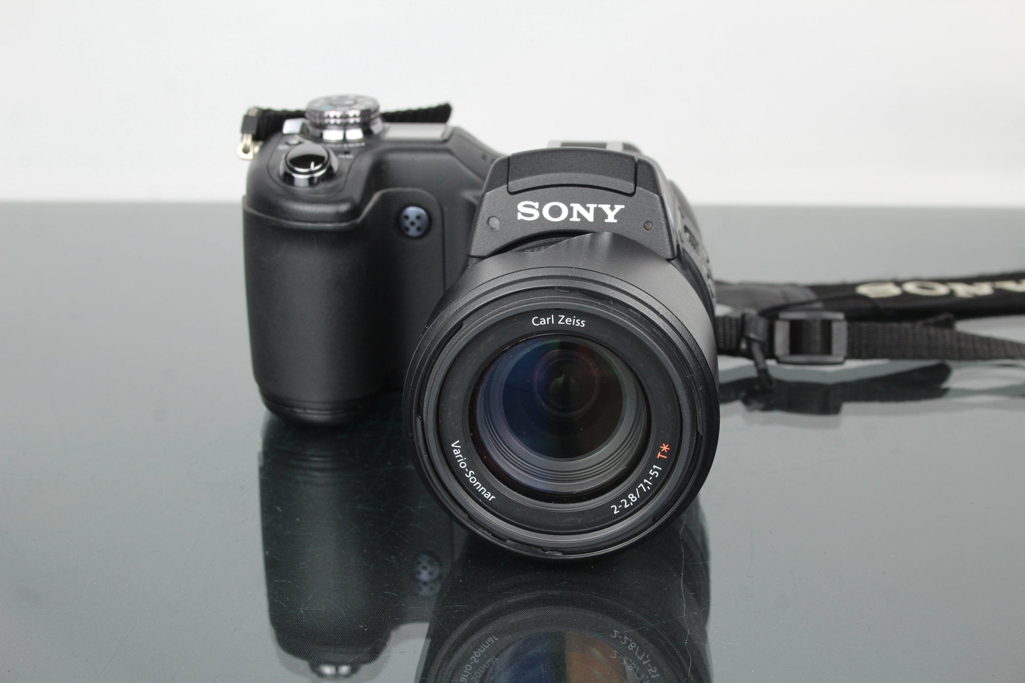 Redescubriendo la Sony Cyber-shot DSC-F828: una joya digital