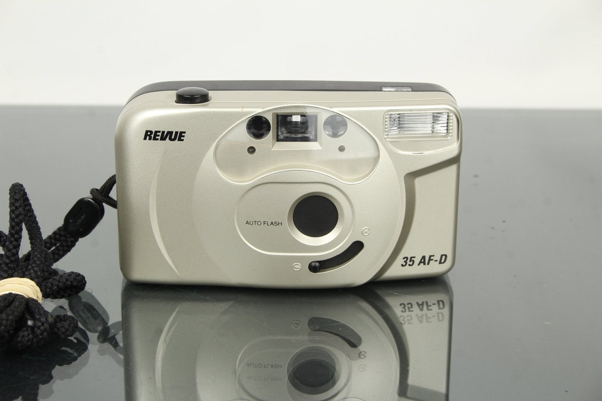 Revue 35 AF-D: Compact Point & Shoot Film Camera Guide – Dutch|Thrift