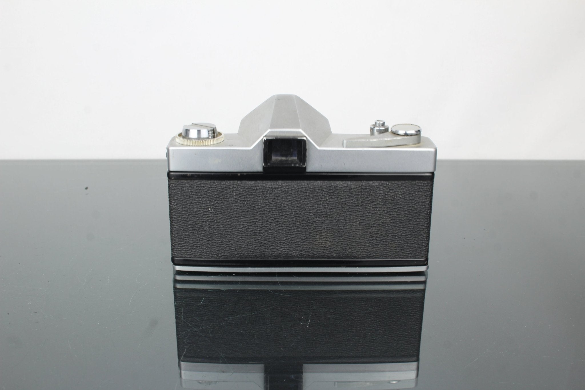 Ricoh Singlex TLS: una réflex vintage práctica para creadores