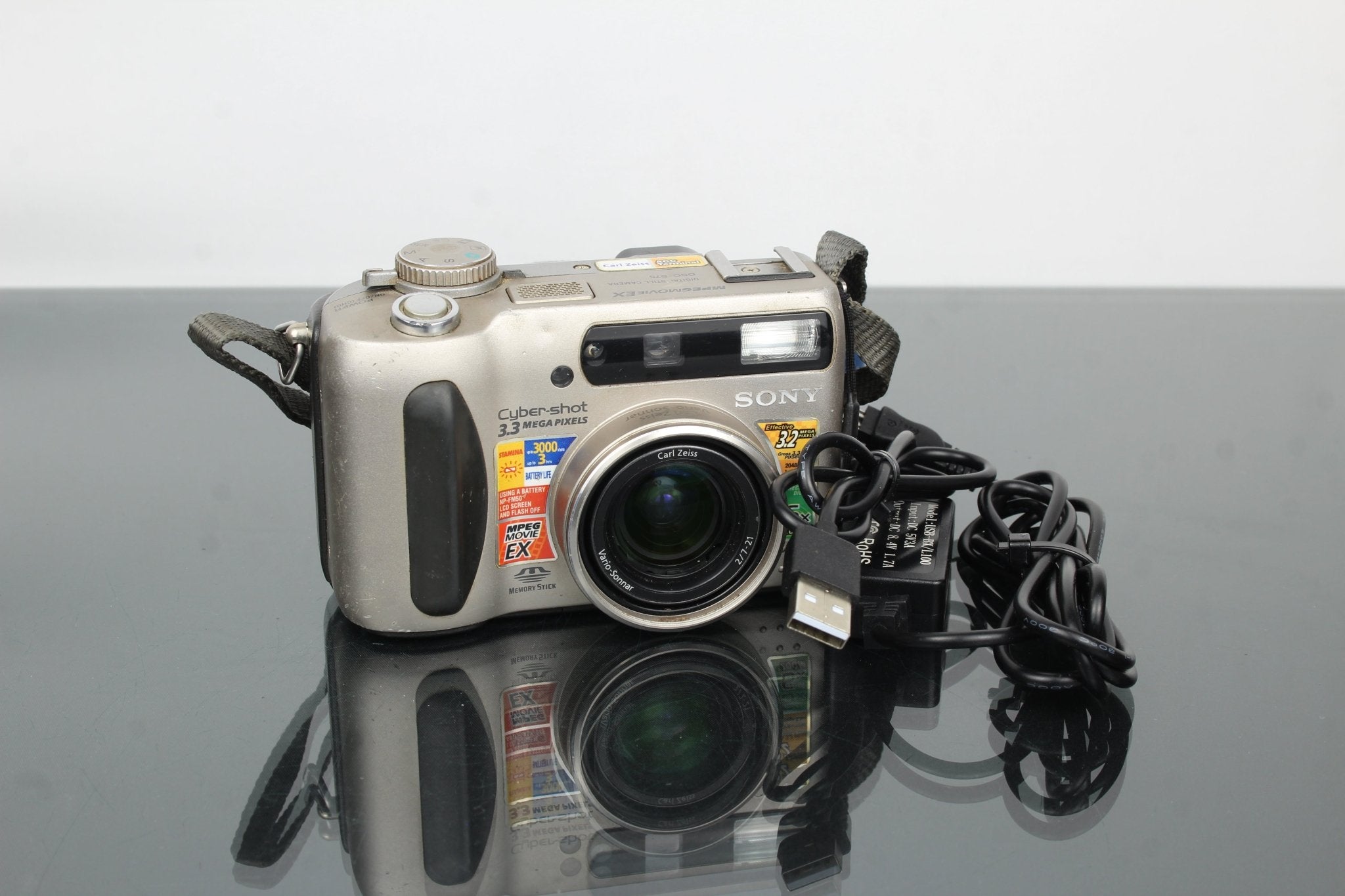 Sony DSC-S75 Review: A Creative Retro Tool in 2025 – Dutch|Thrift