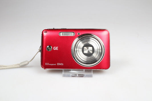 General Electronic E840S | Digital Compact Camera | 8.0MP | Red