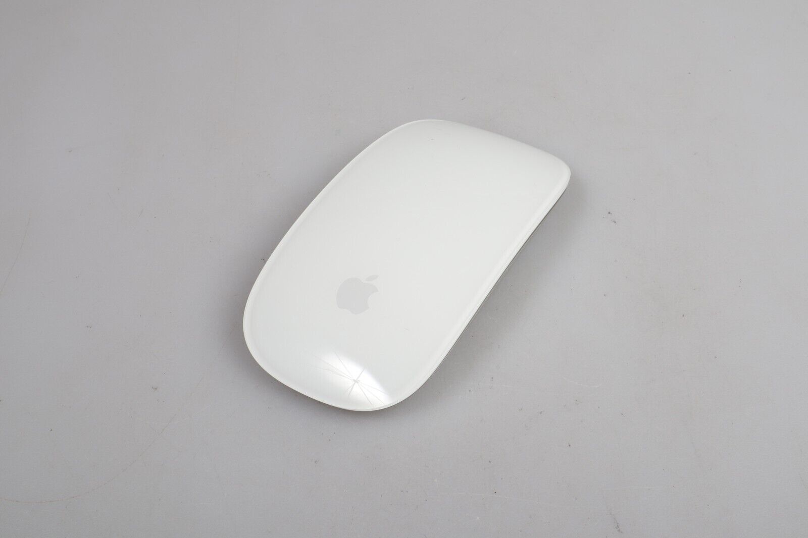 White wireless apple sale mouse