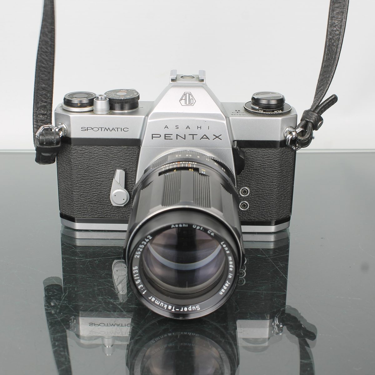 Pentax SP Takumar 55/135 2本セット Pentax Spotmatic SP II + Super-Takumar 135mm f/3.5 Film Camera