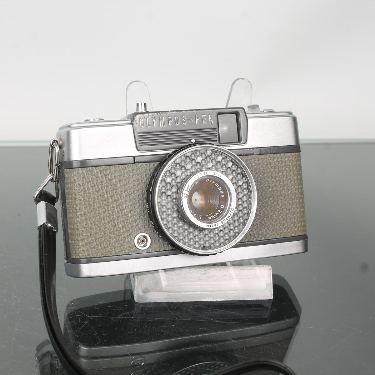 Olympus-Pen Pen-EE Half-Frame 35mm Film Camera – Dutch|Thrift