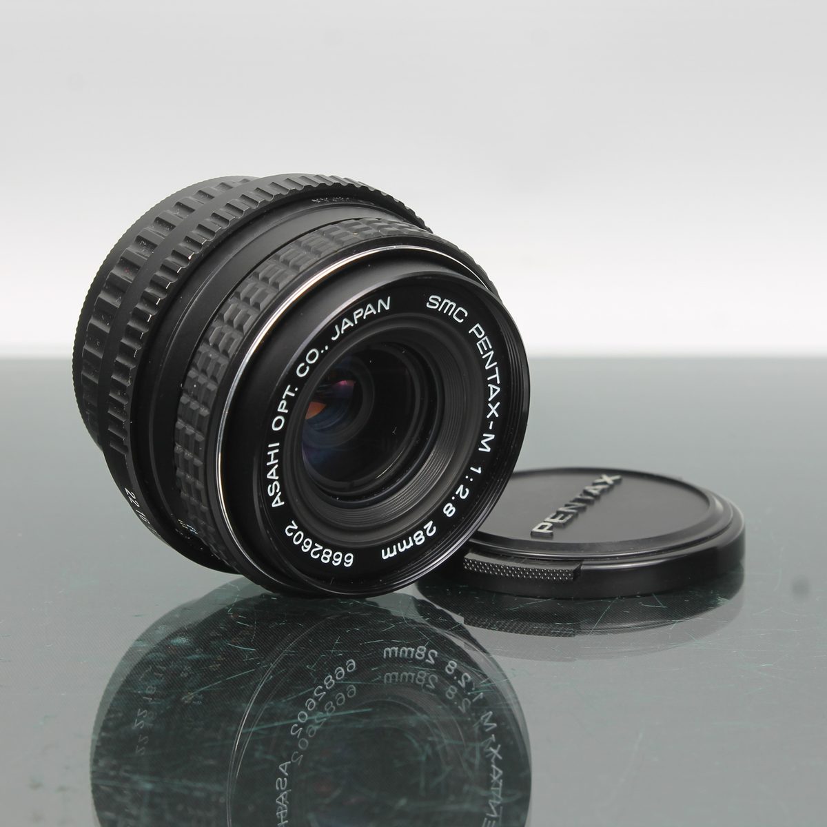 SMC Pentax-M 28mm f/2.8 Wide-Angle Prime Lens for K-Mount – Dutch
