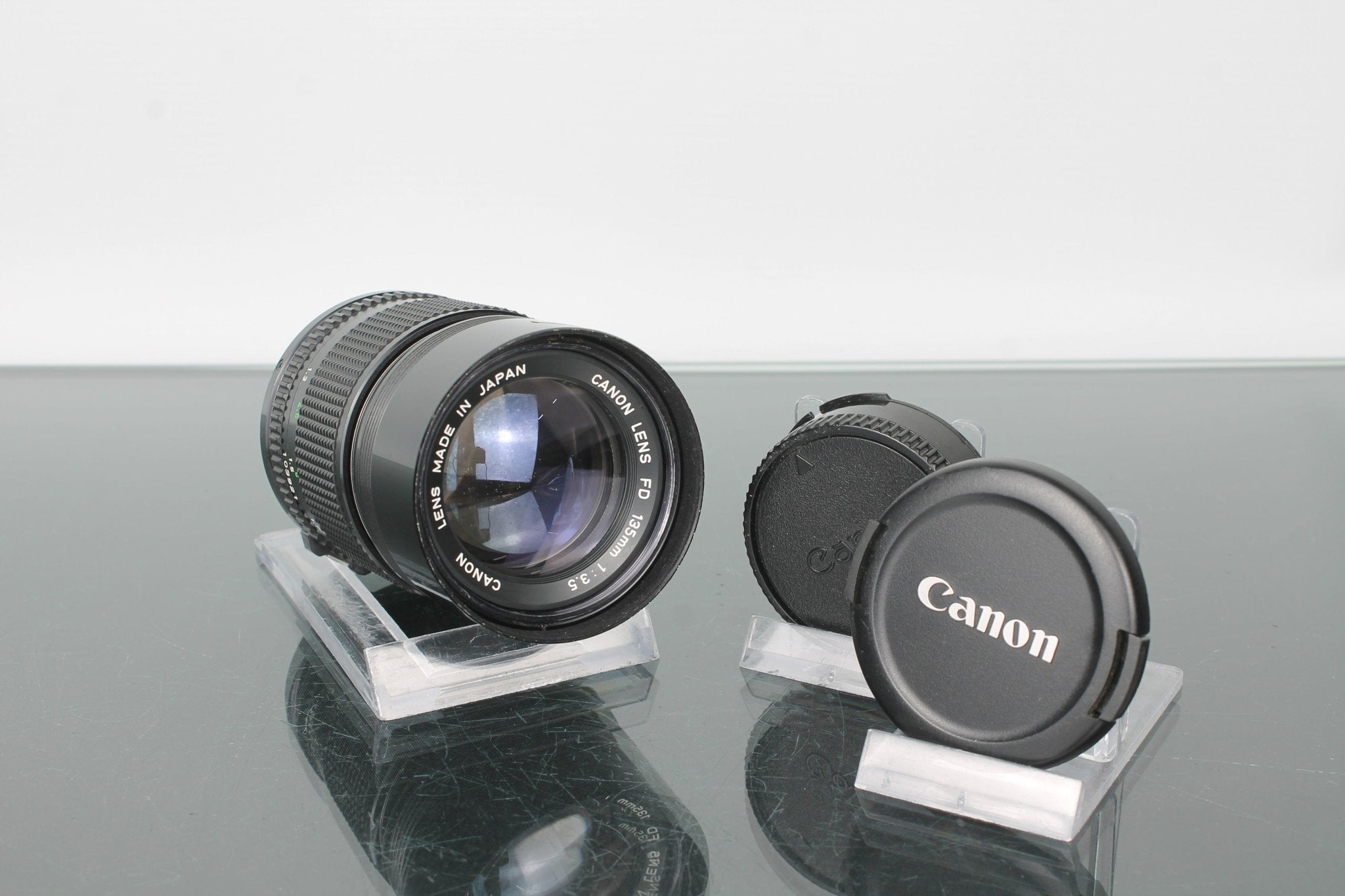 canon lens 135mm FD 1 2.5 kenko保護レンズ付き Canon FD 135mm F2.5 | No Surprises