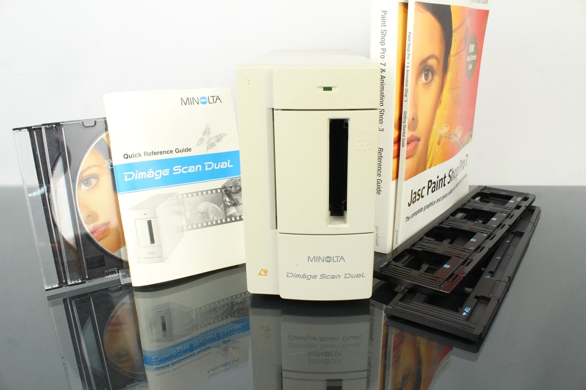 Minolta Dimage Scan Dual 35mm Film & Slide Scanner – Dutch|Thrift