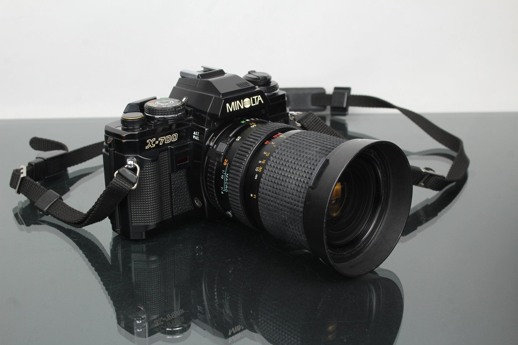 Minolta X-700 + MD 28-85mm f/3.5-4.5 Minolta lens – Dutch|Thrift