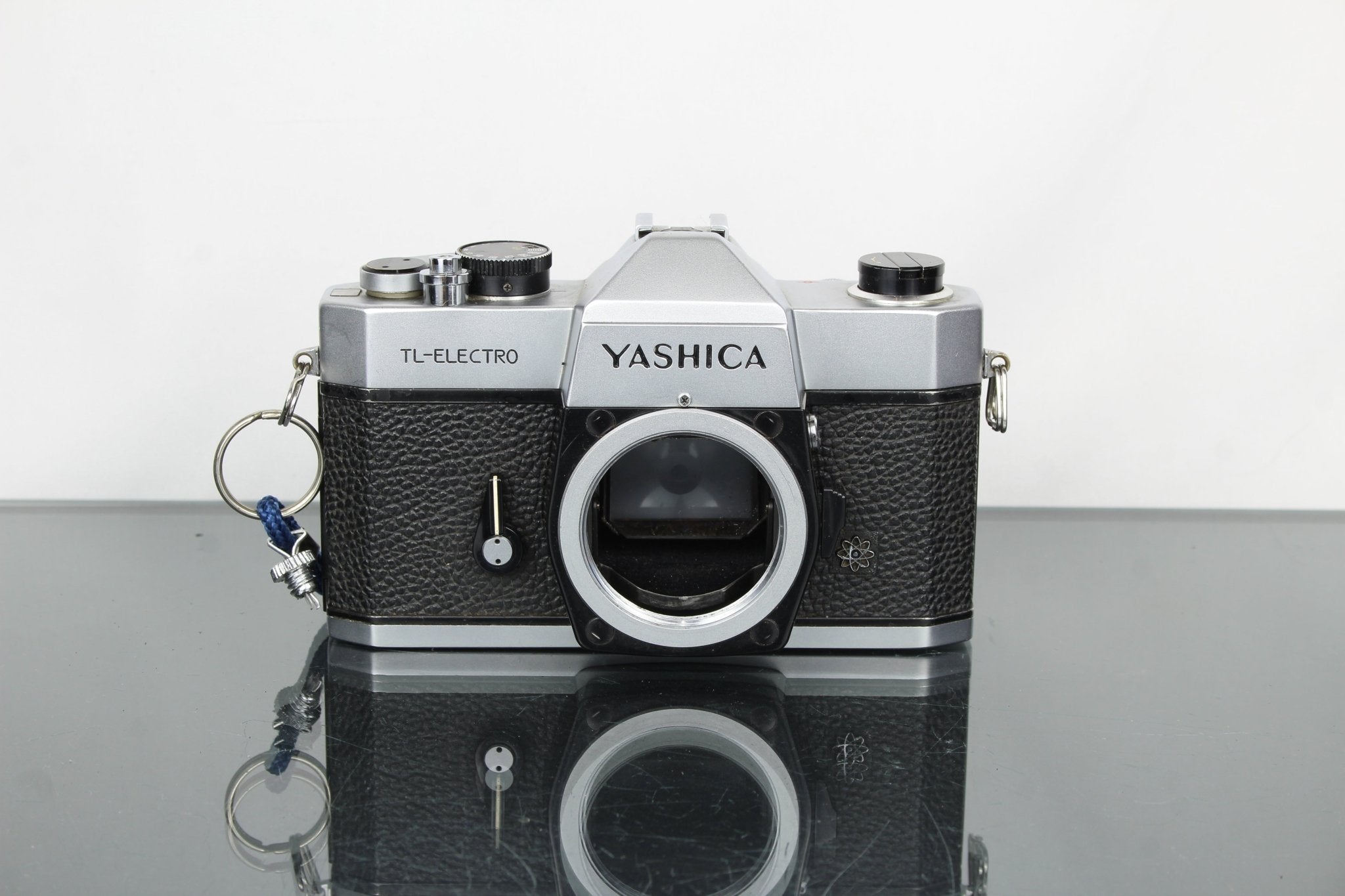 Découvrez le Yashica TL Super : un reflex intemporel Découvrez le Yashica TL Super : un reflex intemporel