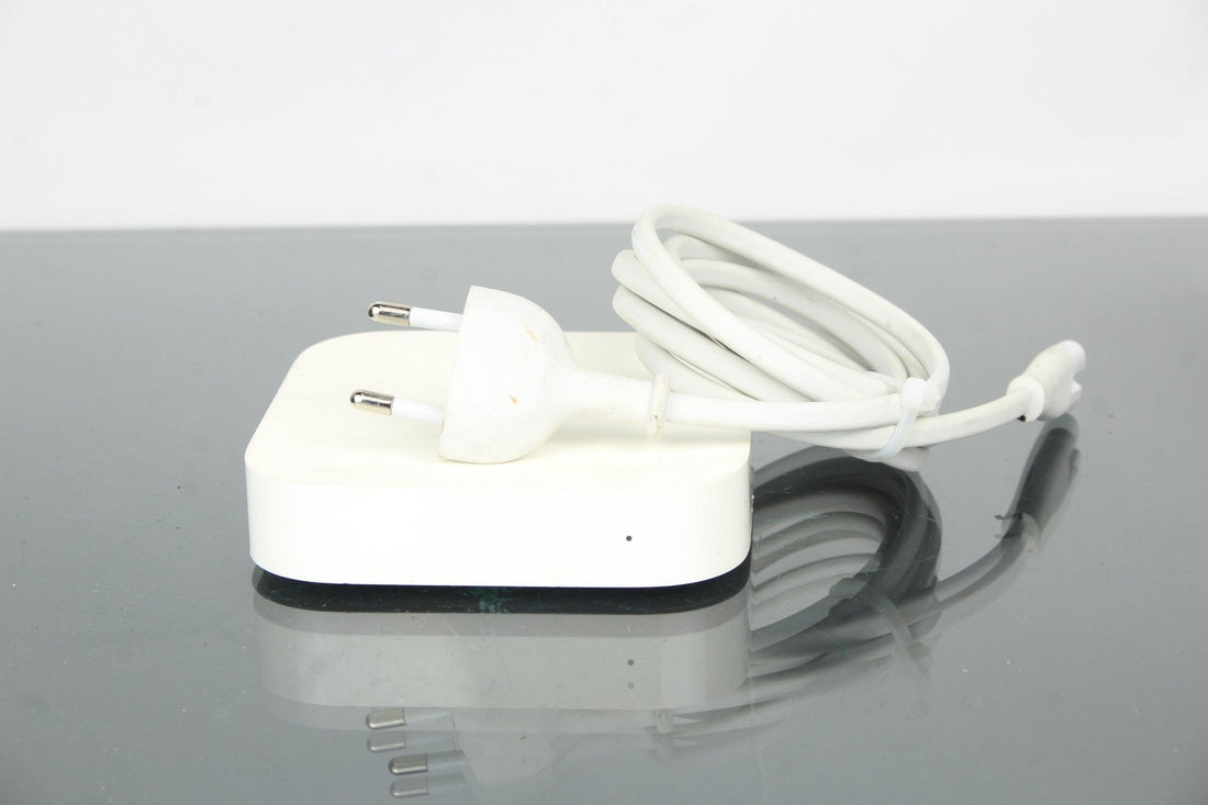 Apple AirPort Express A1392: Still Useful for Photographers - Dutch|Thrift