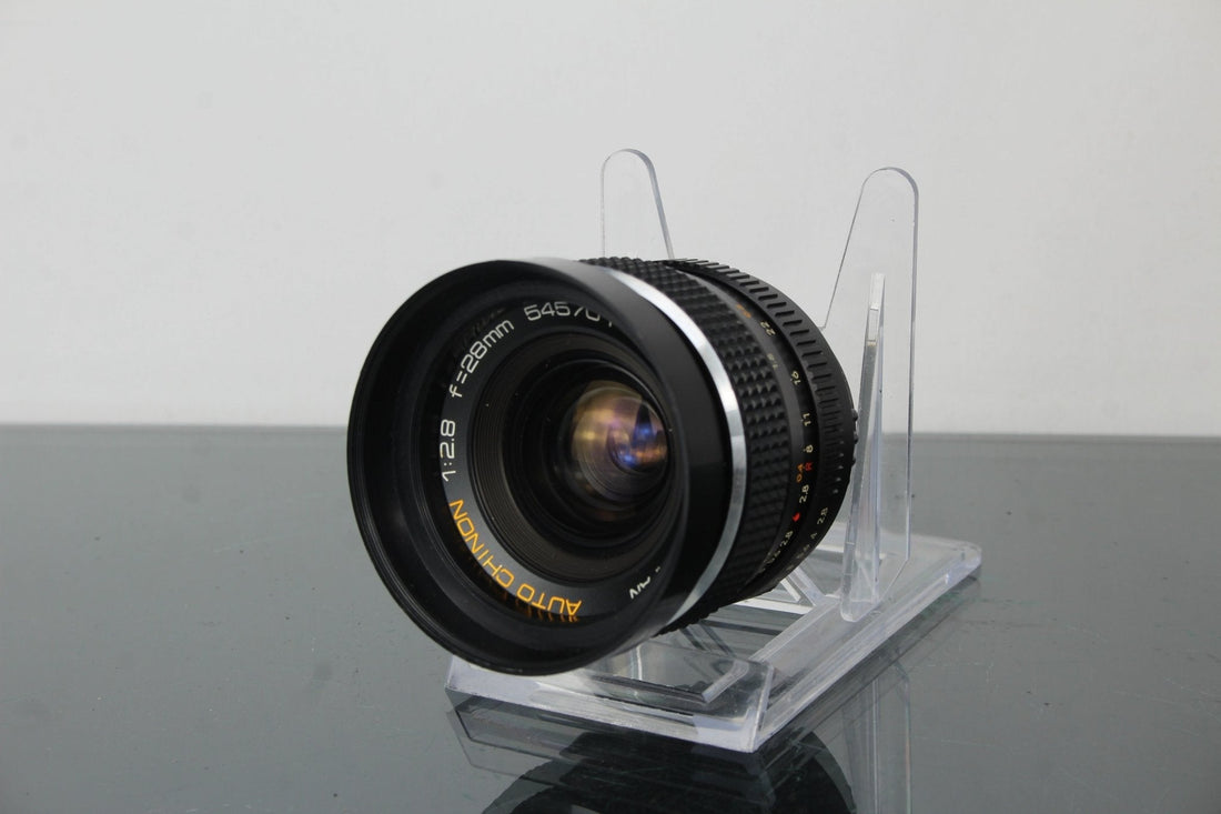 Auto Chinon 28mm f/2.8: Vintage M42 Lens for Modern Creators - Dutch|Thrift