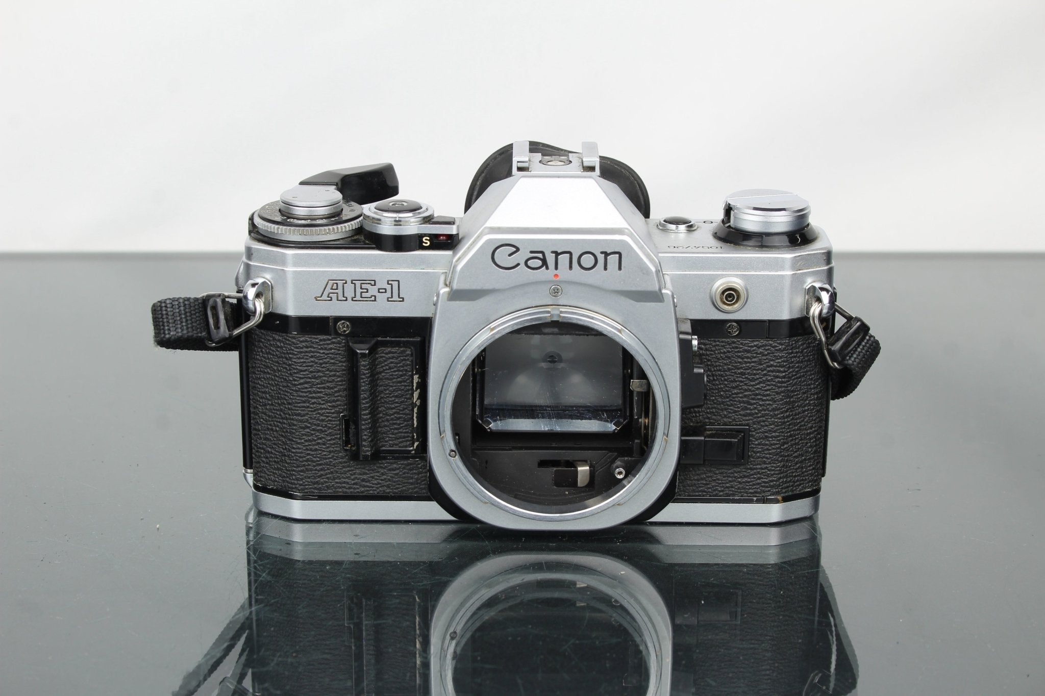 Guía de la cámara de película Canon AE-1 2025 – Dutch|Thrift