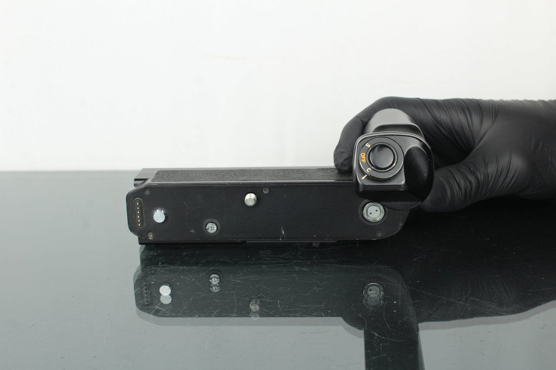 Canon AE Power Winder FN: Classic Speed for Canon New F-1 - Dutch|Thrift