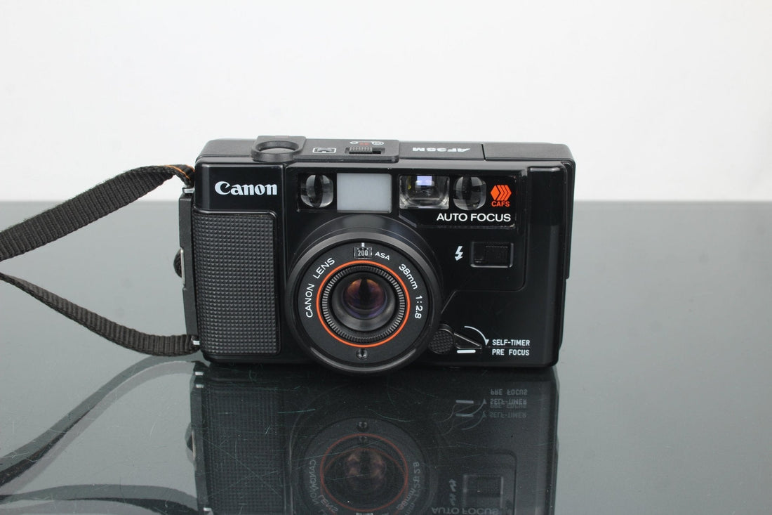 Canon AF35M Review: The Autofocus Point-and-Shoot Icon - Dutch|Thrift