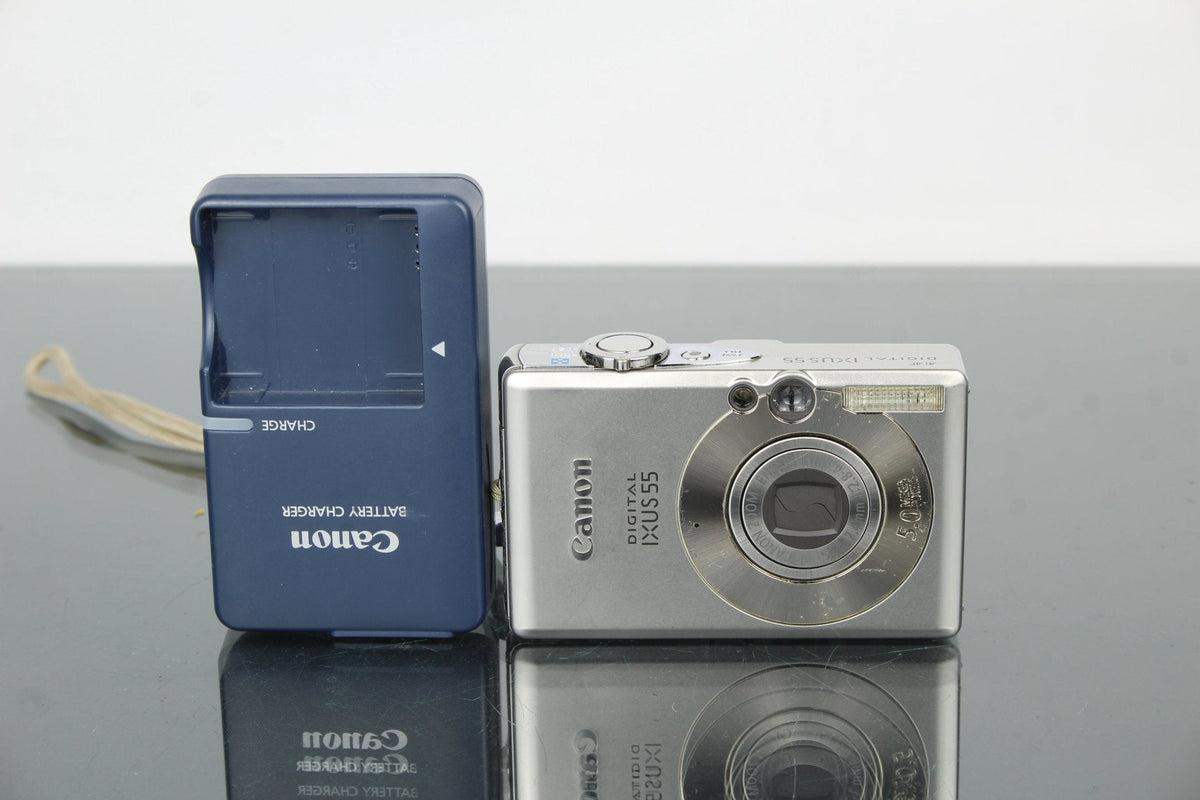 Canon Digital IXUS 55 Review: Vintage Compact, Fresh Creativity 