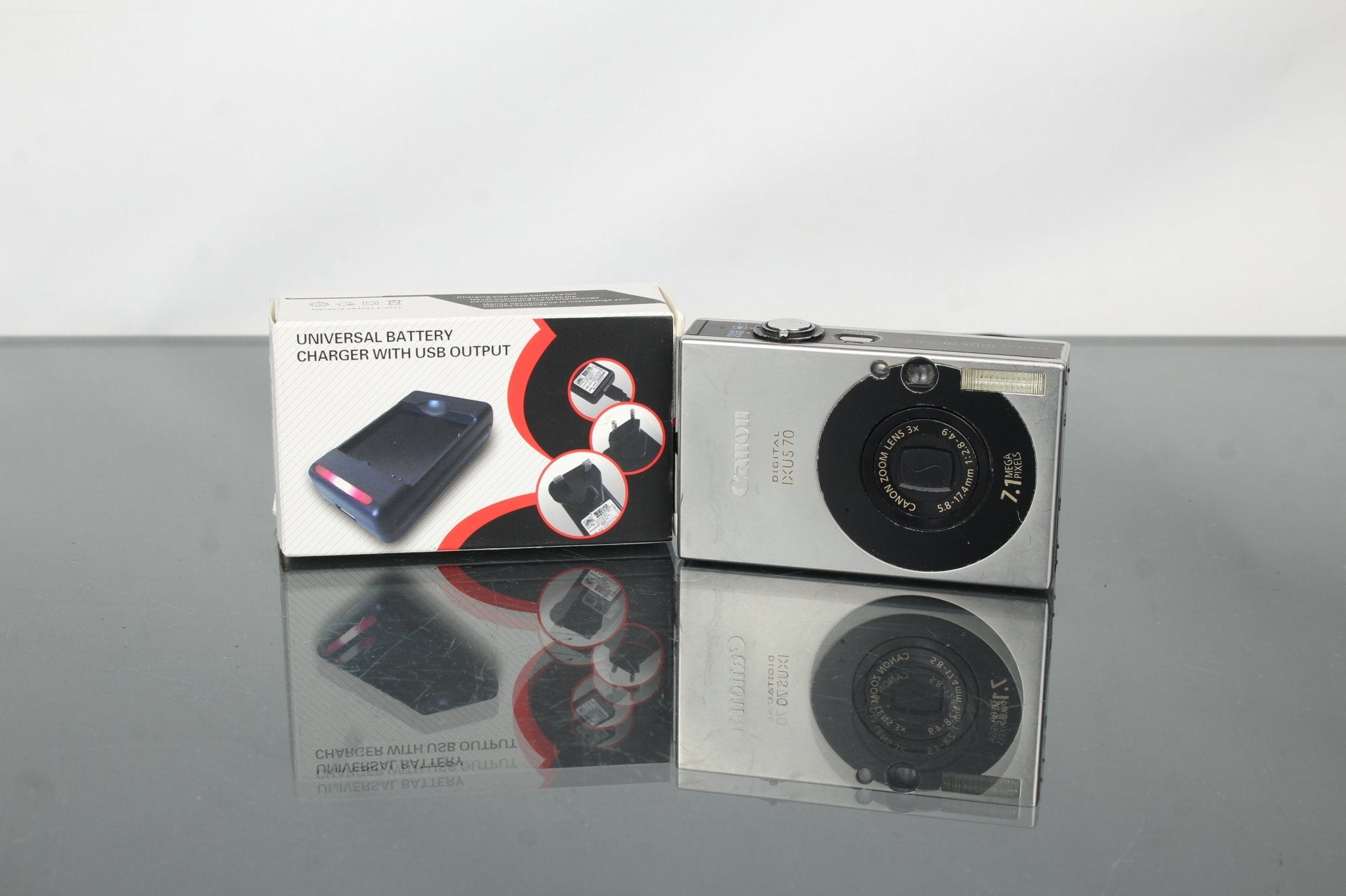 Canon IXUS 70 in 2025: Tiny Cam, Big Character – Dutch|Thrift