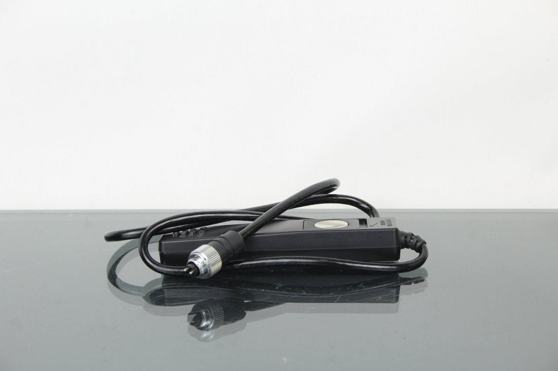 Canon Remote Switch 60 T3: Classic Control for EOS Film Cameras - Dutch|Thrift