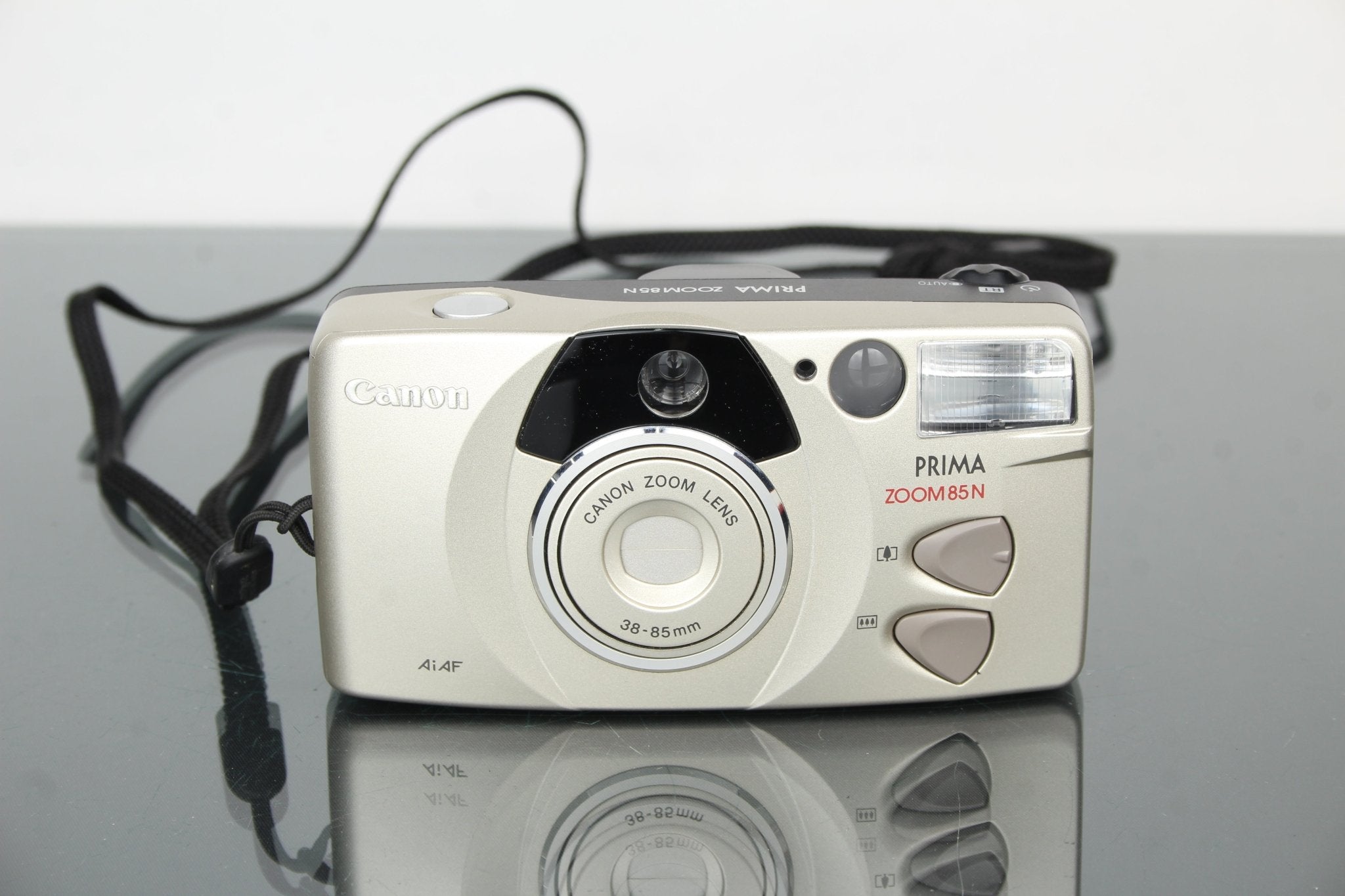 Canon Zoom 85N Review: Late‑Era Compact for Today's Film Lovers