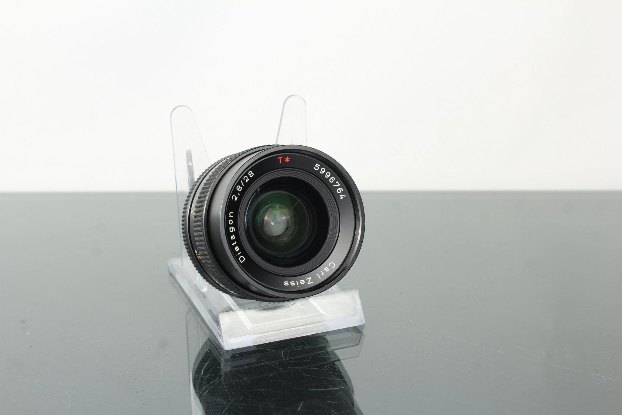carl-zeiss-distagon-2828-cy-