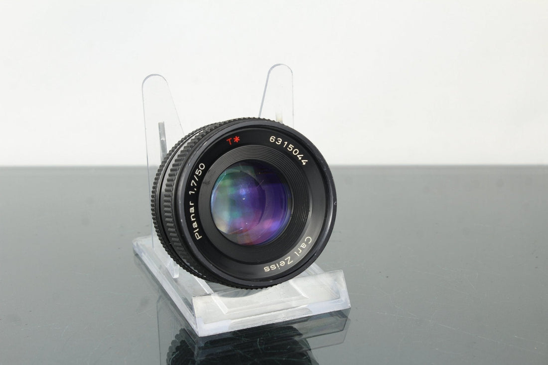 Carl Zeiss Planar 1.7/50 CY Review for Modern Creators - Dutch|Thrift