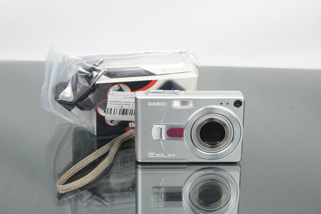 Casio Exilim EX-Z50 Review: Early Digital Charm in 2025 - Dutch|Thrift