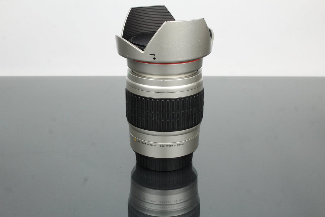 Cosina 28–210mm MC f/4.2–6.5 EF Review for Vintage Creators - Dutch|Thrift
