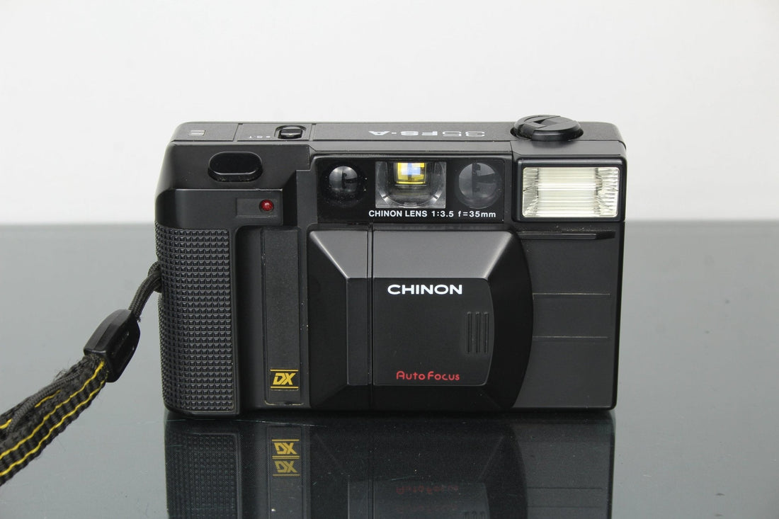 Exploring the Chinon 35 FS-A: Reliable 35mm Point &amp; Shoot Magic - Dutch|Thrift