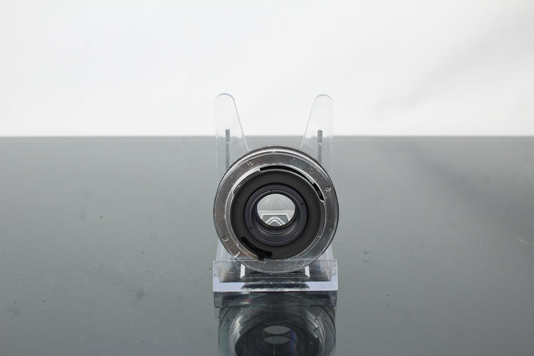 Exploring the Tamron Tele Converter 2x for Vintage and Modern Rigs - Dutch|Thrift