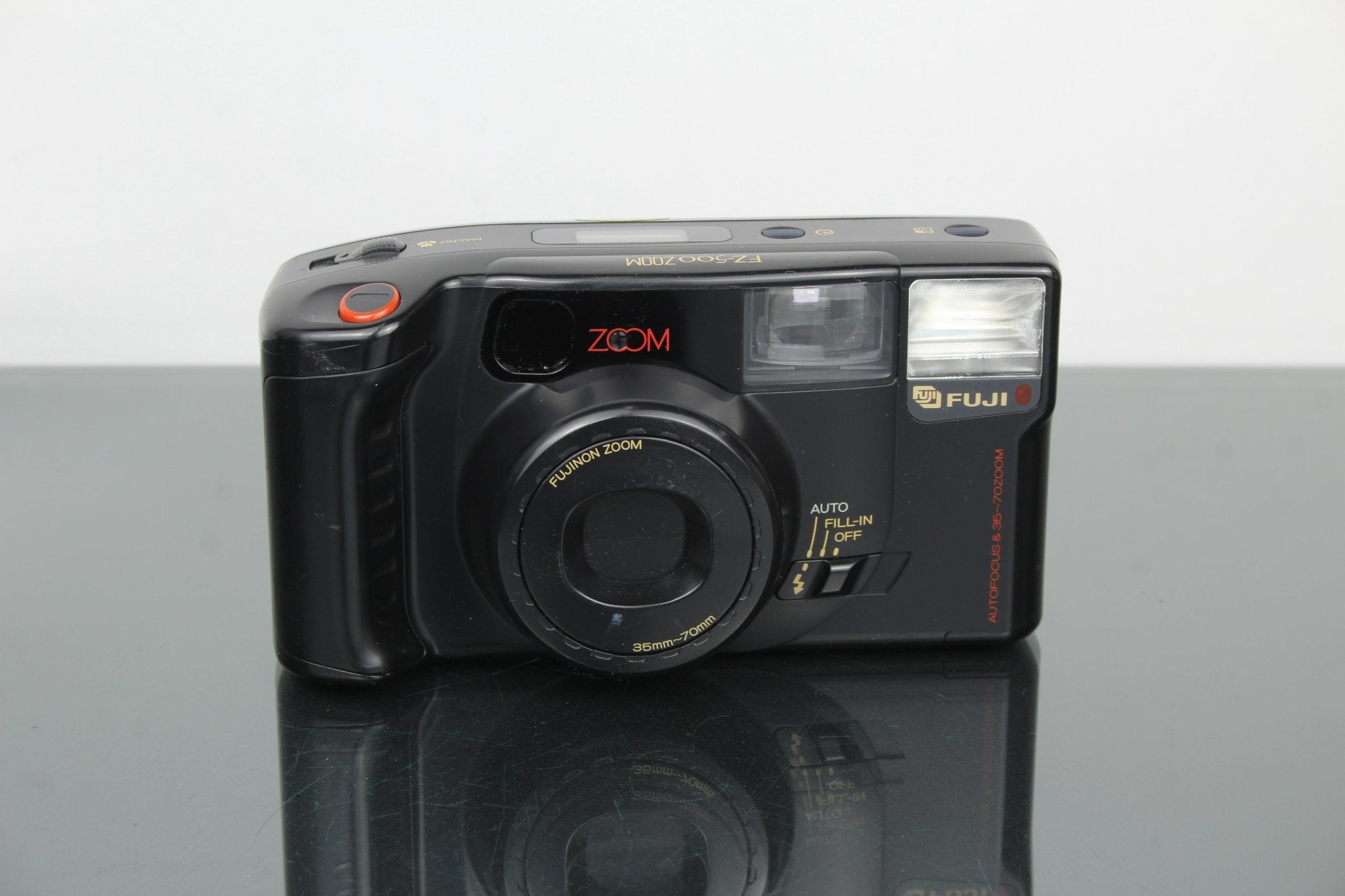 Fuji FZ-500 ZOOM Review for Film Lovers – Dutch|Thrift