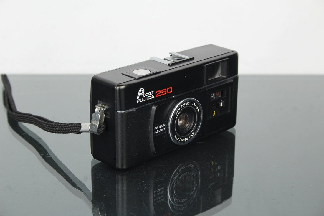 Fujica 250 Review: A 1960s Point & Shoot Film Gem - Dutch|Thrift