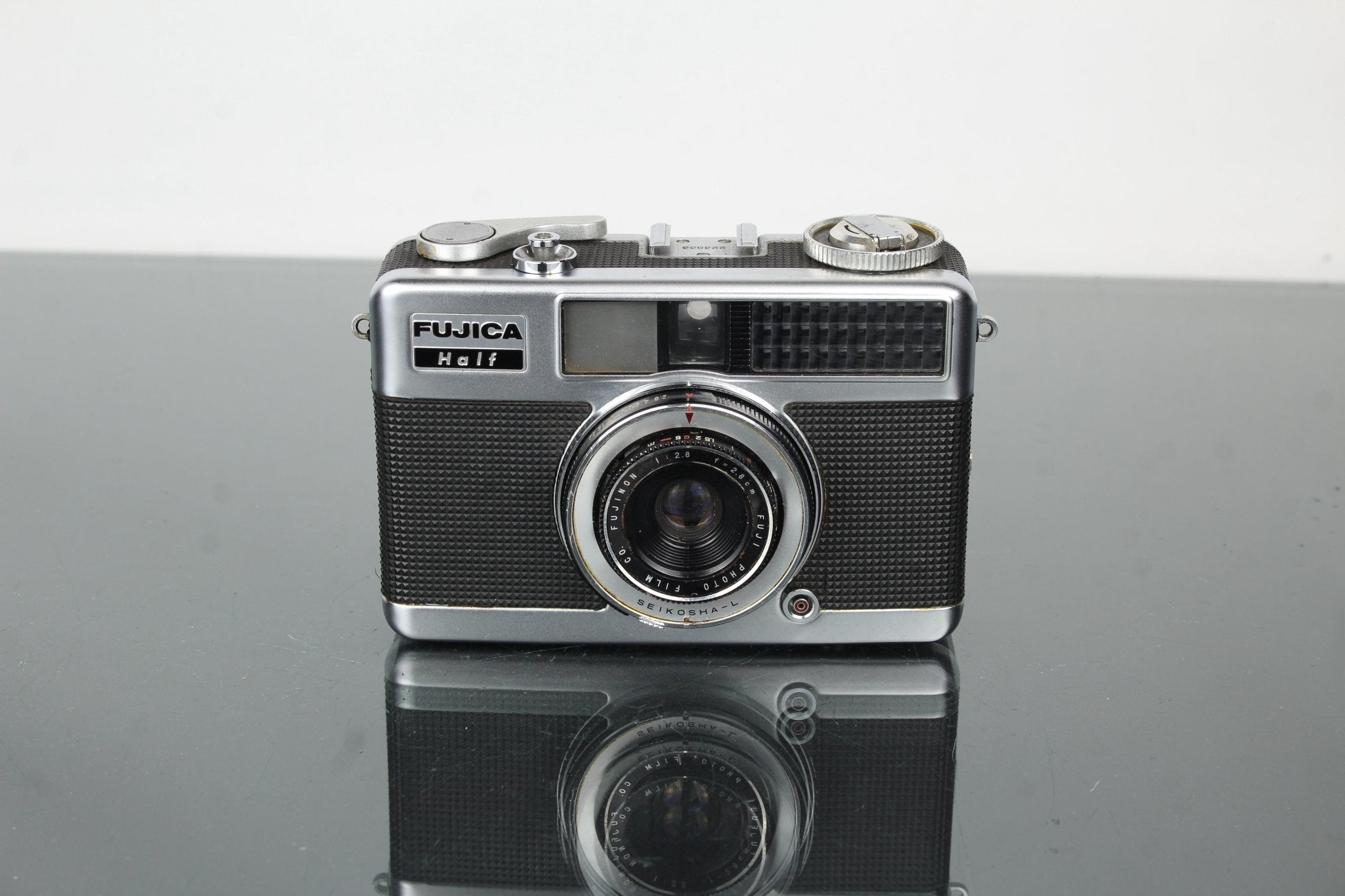 FUJICA Half フィルムカメラ fujica-half-review-vintage-