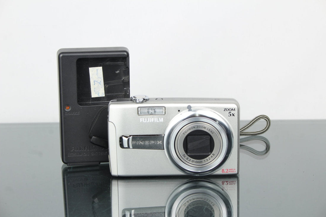 Fujifilm FinePix J50 Review &amp; Second‑Hand Buying Guide - Dutch|Thrift