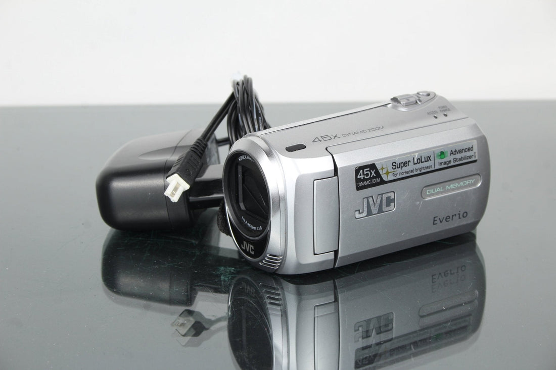 JVC Everio GZ-MS210SE Review: Used Camcorder for Modern Creators - Dutch|Thrift
