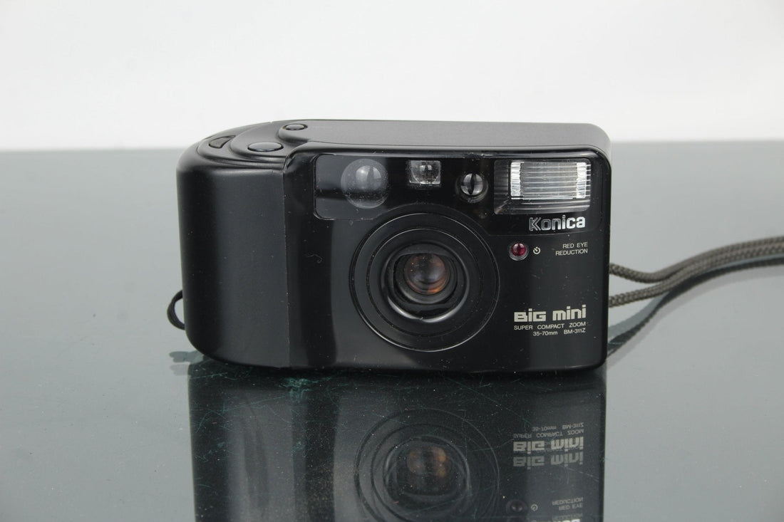 Konica Big Mini BM-311Z Review: Compact 35mm Zoom Classic - Dutch|Thrift