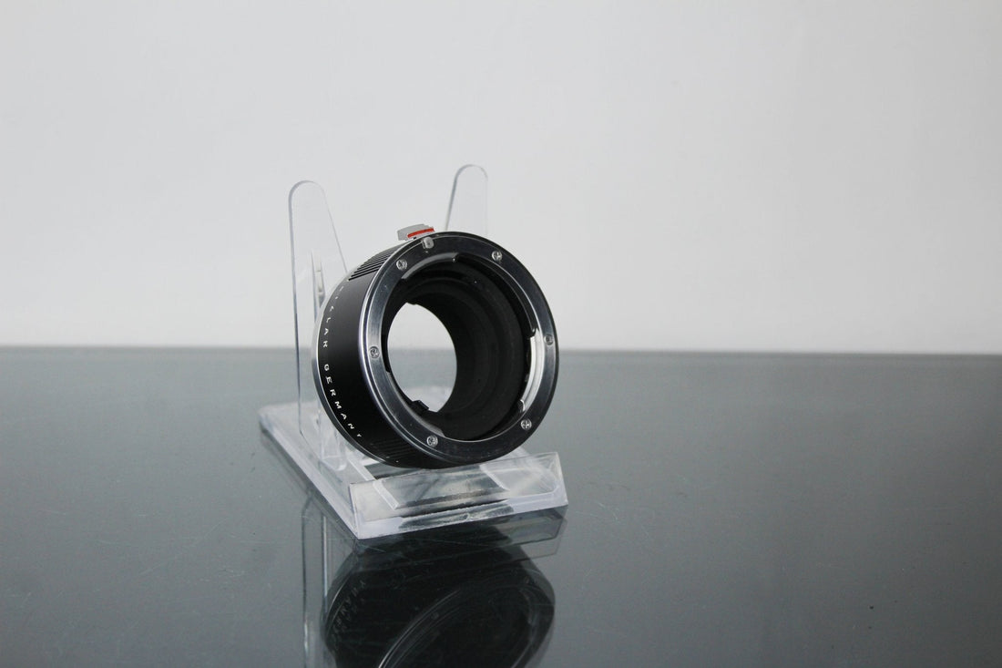Leitz Macro Adapter‑R: Vintage Precision for Modern Macro - Dutch|Thrift