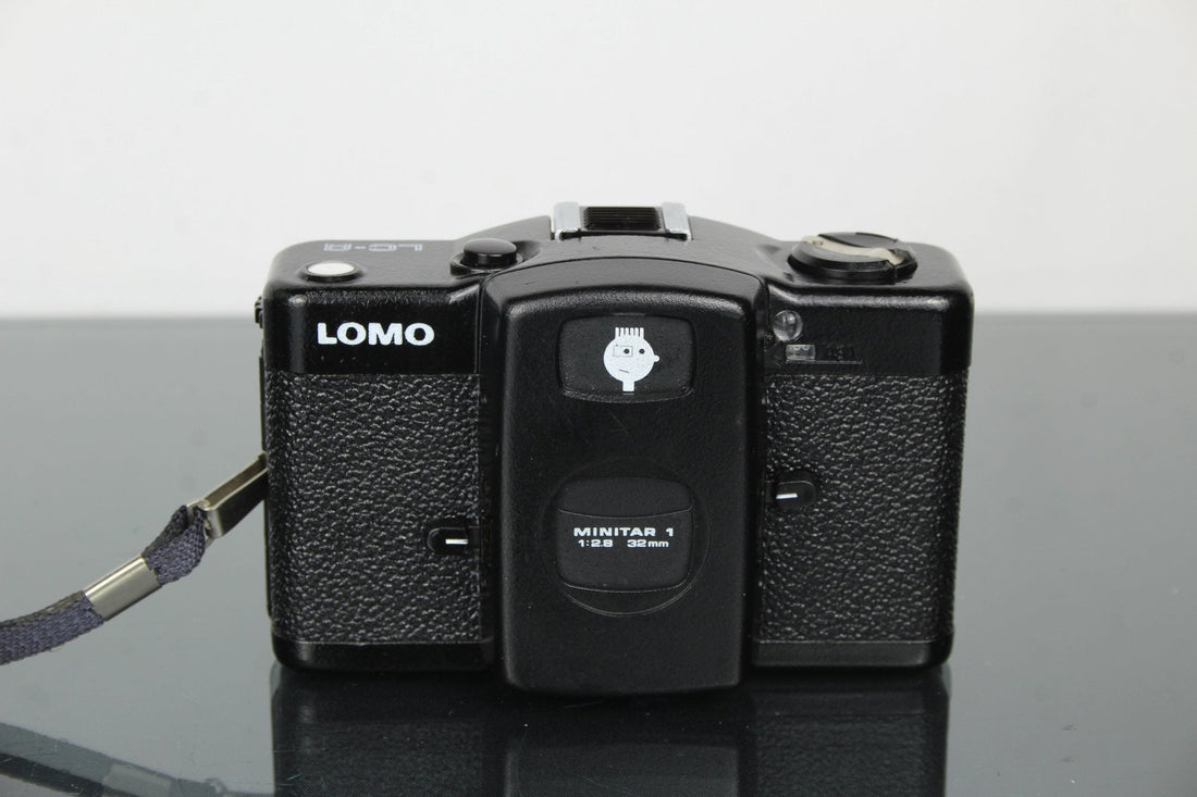 Lomo Minitar 1: Compact 35mm Creativity for the Analog Revival - Dutch|Thrift