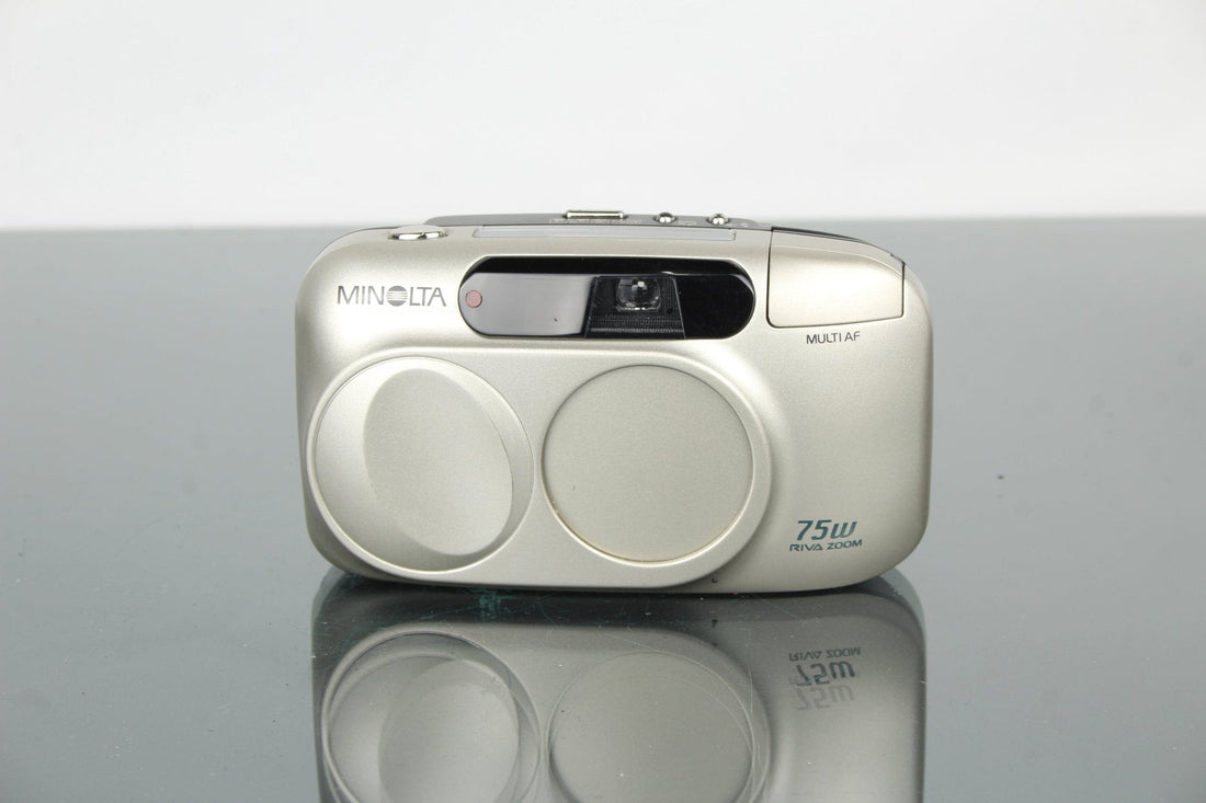 Minolta 75W Riva Zoom Review: Compact Film Charm Reborn - Dutch|Thrift
