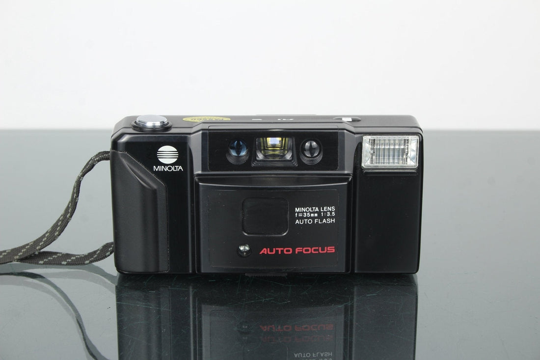 Minolta AF-E Review: Pocket 35mm Charm That Still Shines - Dutch|Thrift