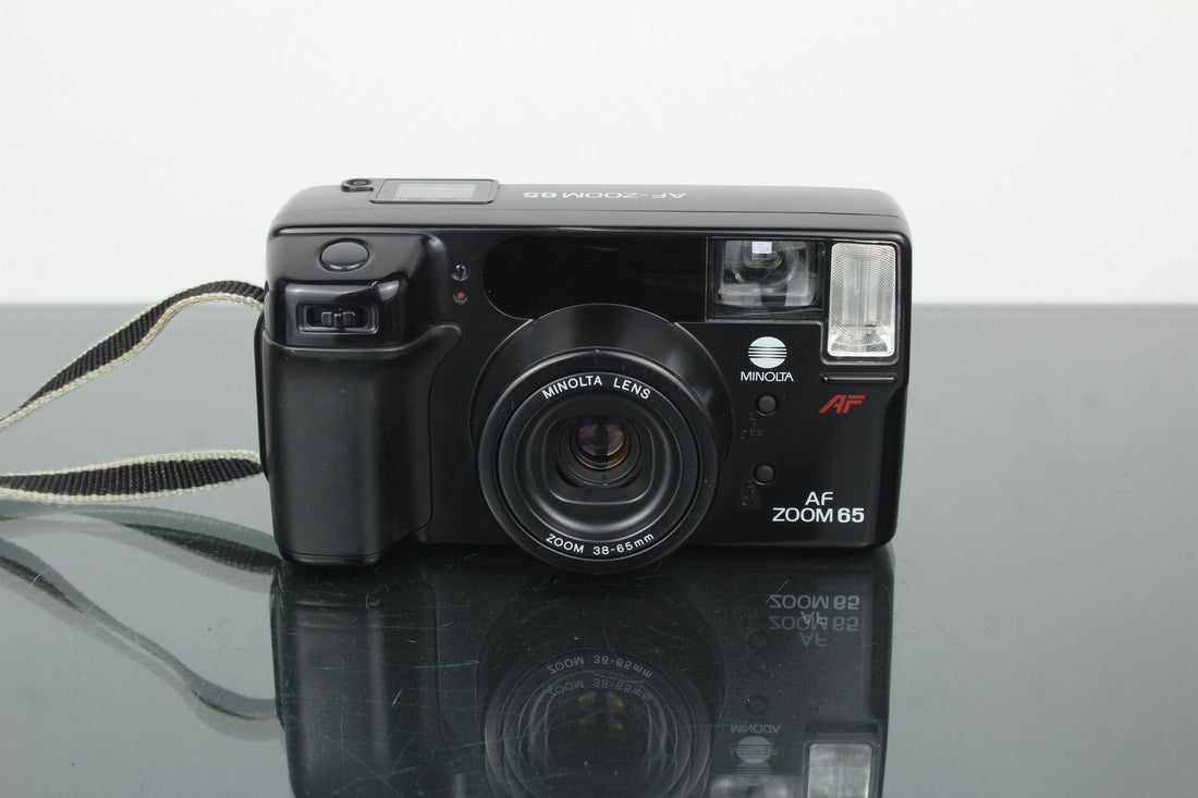 Minolta AF-ZOOM 65 Review: Compact Point &amp; Shoot Film Gem - Dutch|Thrift