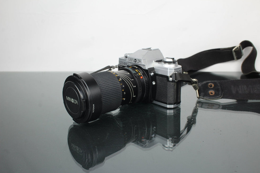 Minolta X-300 + 35–135mm Review: A Versatile 35mm Film Kit - Dutch|Thrift