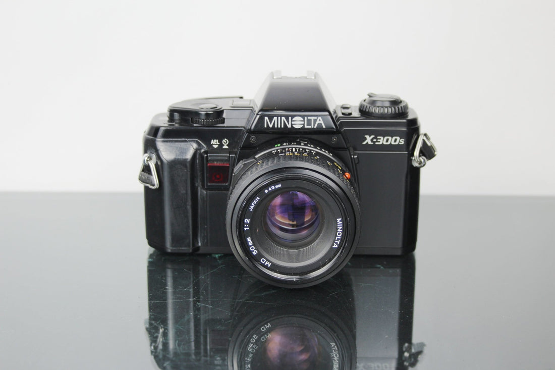 Minolta X-300s + 50mm f/2 MD Review & Buying Guide - Dutch|Thrift